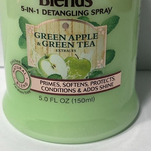 Garnier Whole Blends 5-in-1 Detangling Spray 4 Bottles 5 FL OZ DISCONTINUED - Picture 4 of 16